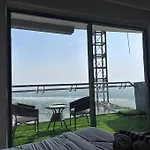 Luxe Lagoon Studio
